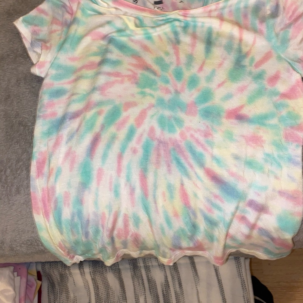 Crop Top - Picture 3 of 3